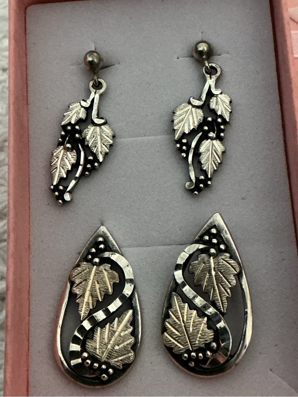 2 Pairs Wheeler MFG Sterling 925 Grape Leaf Earrings